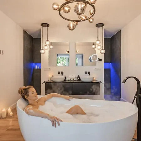 Villa Vacation Marbella I Promise, Private Hot Tub, Turquoise Pool, Sauna, Turkish Bath, Gym, Close To Golfs *